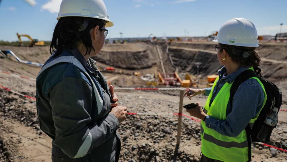 Mujeres presentes en VMOS: 346 rionegrinas trabajan en la obra Mujeres presentes en VMOS: 346 rionegrinas trabajan en la obra