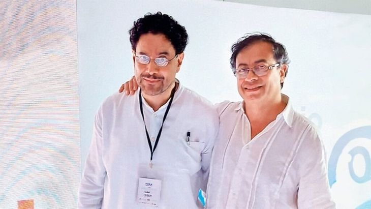 Iván Cepeda, el candidato oficialista, junto al actual presidente Gustavo Petro. Iván Cepeda, el candidato oficialista, junto al actual presidente Gustavo Petro.