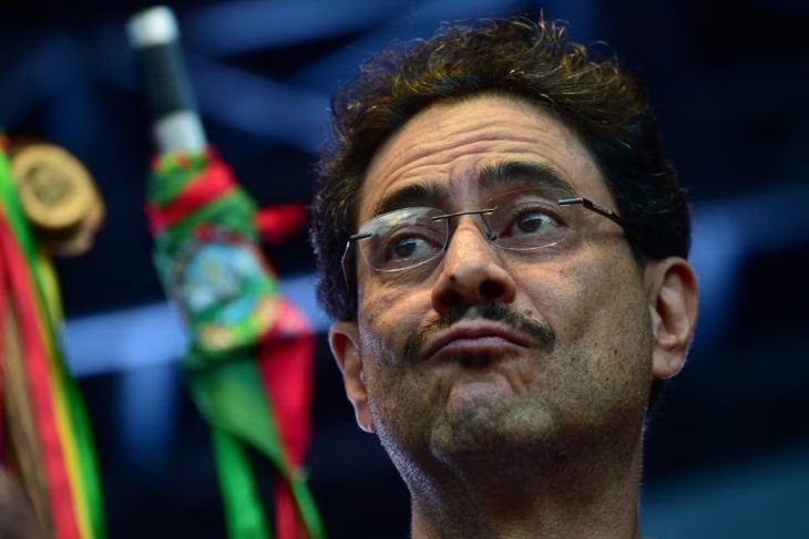 El oficialismo busca conservar el poder con una propuesta centrada en la continuidad de las reformas impulsadas por el actual gobierno. El oficialismo busca conservar el poder con una propuesta centrada en la continuidad de las reformas impulsadas por el actual gobierno.