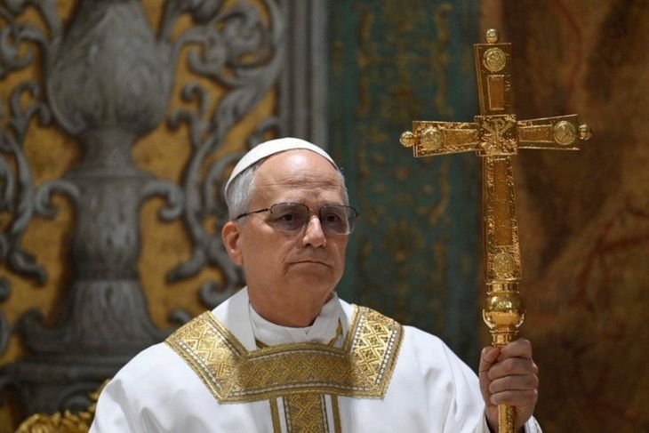 El mandatario estadounidense fue más allá en su ofensiva al sostener que el Vaticano ve con buenos ojos las ambiciones atómicas de Irán, elevando la gravedad de sus críticas habituales.