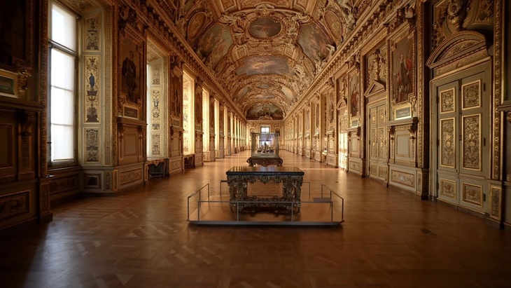 El Louvre se declaró en crisis. El Louvre se declaró en crisis.