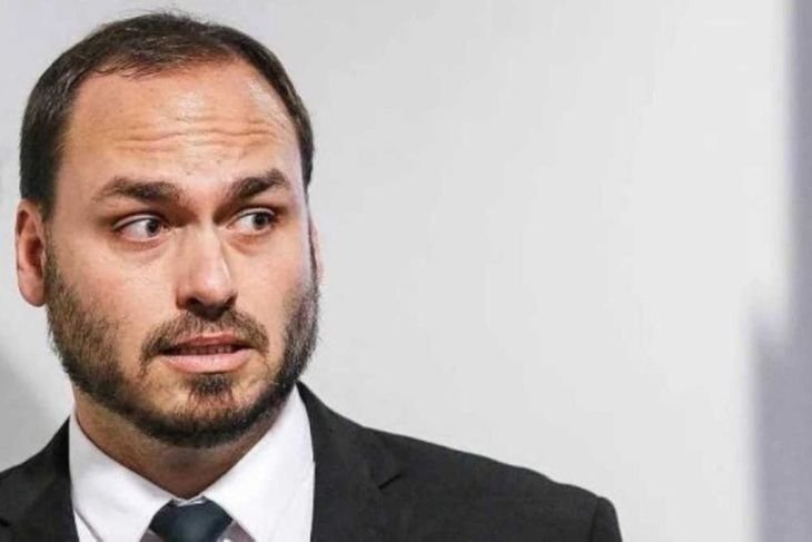 Carlos Bolsonaro es candidato al Senado y Jair Renan Bolsonaro busca una banca en la Cámara de Diputados.