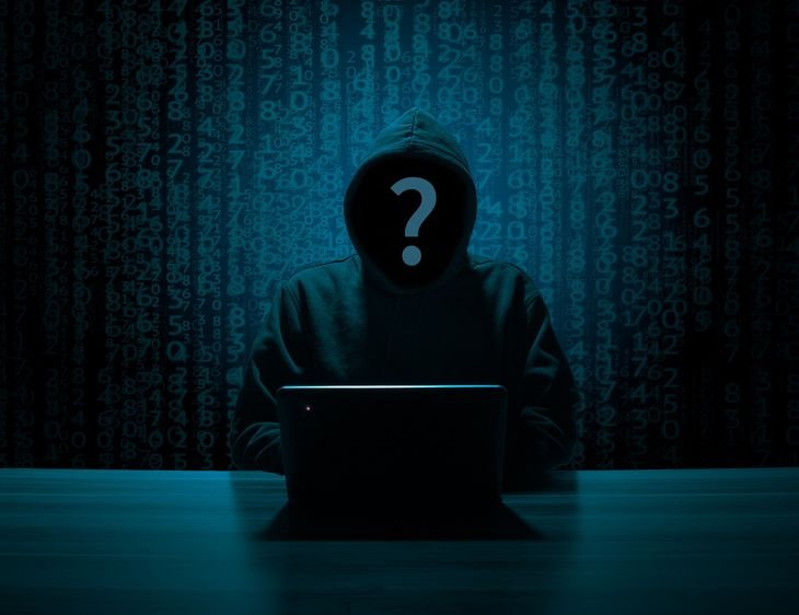 Luego de que este joven turco de 24 años creyera que identificó a un hacker, el Instituto Británico de Seguridad de la IA (AISI) se puso en contacto con él.