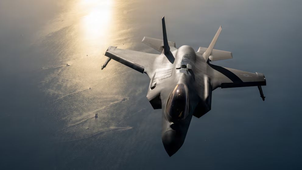 Estados Unidos asistió a más de 1.000 buques mercantes a cruzar el estrecho de Ormuz en medio de las amenazas de Irán Estados Unidos asistió a más de 1.000 buques mercantes a cruzar el estrecho de Ormuz en medio de las amenazas de Irán