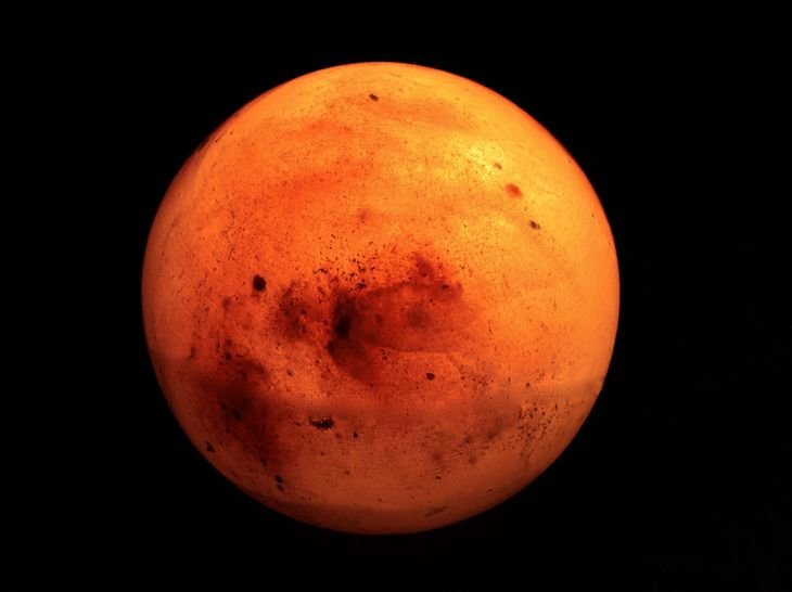 La misión se propone analizar lunas de Marte como Deimos y Fobos.