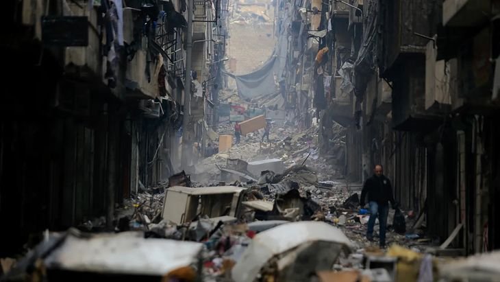La guerra civil siria comenzó después de la represión de las protestas antigubernamentales y dejó cerca de medio millón de muertos.