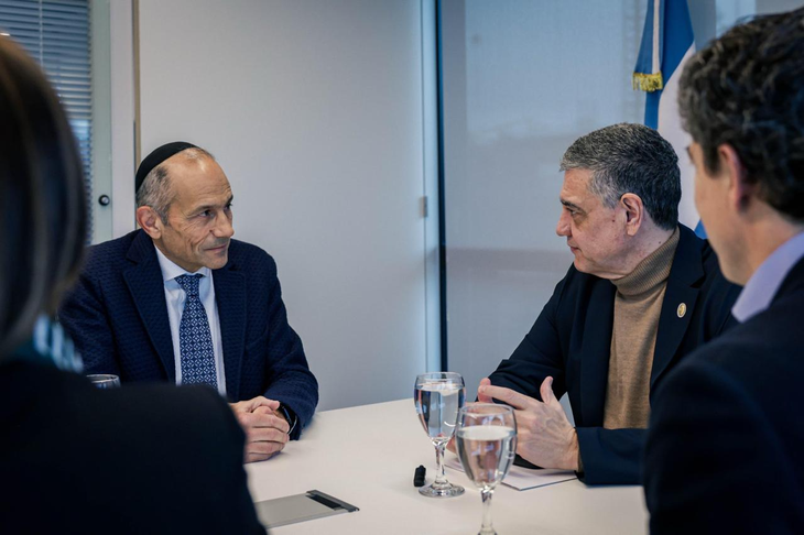 Navón, junto a Jorge Macri. Navón, junto a Jorge Macri.