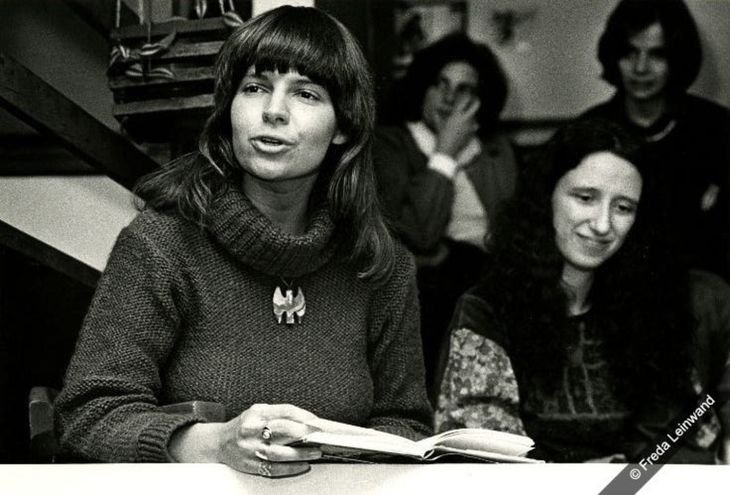 Murió Robin Morgan, referente del feminismo y aliada de Jane Fonda y Gloria Steinem.