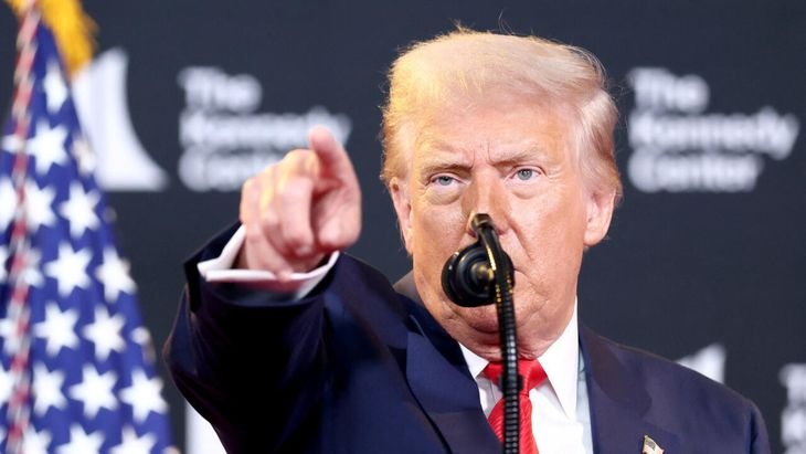 Donald Trump aseguró que Estados Unidos continúa abierto a evaluar una eventual negociación con Irán. Donald Trump aseguró que Estados Unidos continúa abierto a evaluar una eventual negociación con Irán.