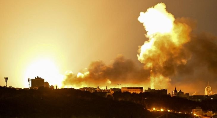 La elección se desarrolla en medio del impacto económico de la guerra y de los ataques ucranianos contra infraestructura rusa. La elección se desarrolla en medio del impacto económico de la guerra y de los ataques ucranianos contra infraestructura rusa.