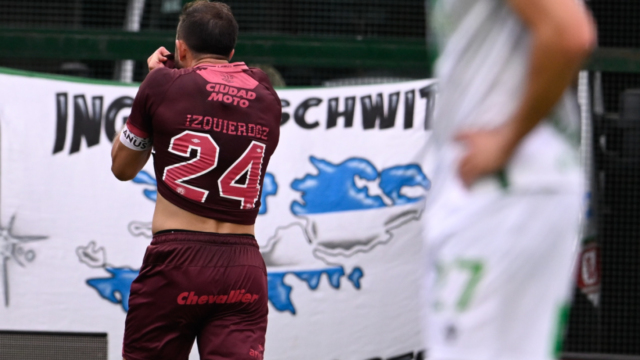 Izquierdoz, la cara de la pertenencia en Lanús: del rechazo a jugar la final de la Libertadores a anotar el empate en el clásico y ser agredido