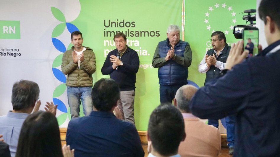 Weretilneck garantizó más de 2.550 toneladas de cemento para pavimentar 70 cuadras en Bariloche