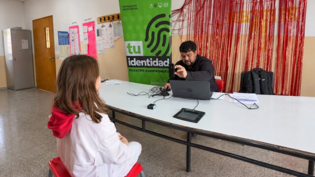 Tu Identidad: 200 chicos renovaron su DNI en escuelas de Río Negro durante la primera semana