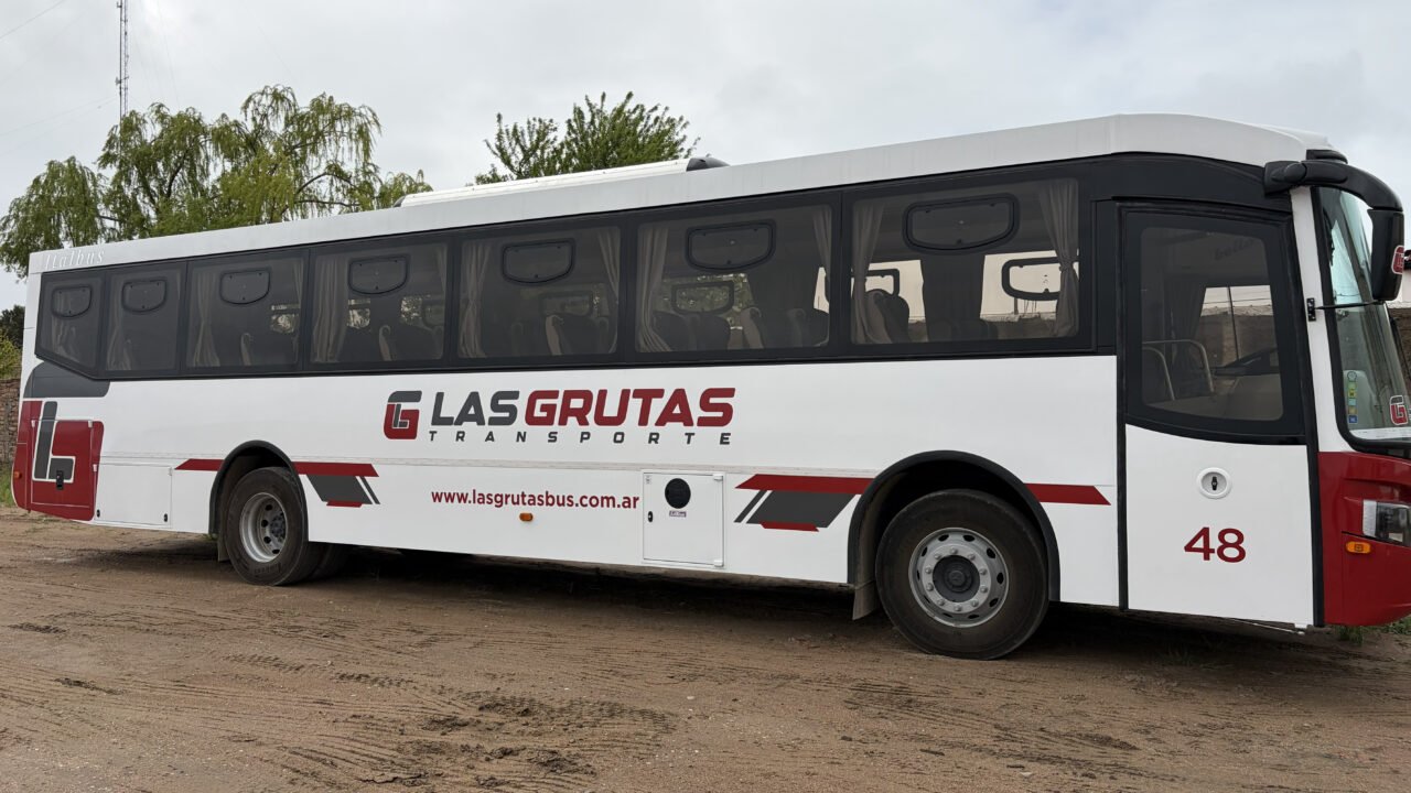 Por gestiones de Weretilneck, habrá más colectivos entre Bariloche, la Región Sur y el Alto Valle