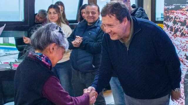 Weretilneck reconoció a referentes del deporte y la cultura en Bariloche