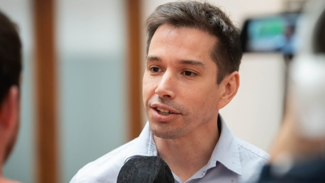 Ríos: “Asumimos el pago de los sueldos con mucha responsabilidad”