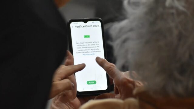 Río Negro brindó uno charla para prevenir estafas virtuales en General Roca