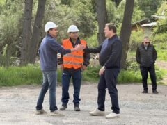 Weretilneck y Cortés recorrieron el inicio de la repavimentación de la Ruta 82 en Bariloche