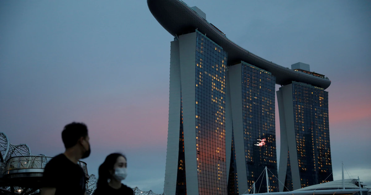 El hotel con forma de barco que cambió el horizonte de Singapur