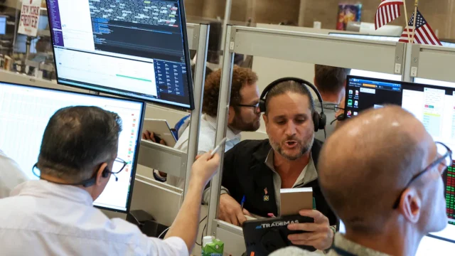 Por qué el entusiasmo por la inteligencia artificial empieza a mostrar grietas en Wall Street