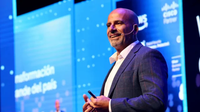 Roberto Nobile, CEO de Telecom, proyecta invertir u$s 1400 millones en 2027: «Conforme el país y la macro»