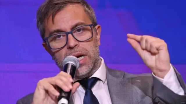 El secretario de Finanzas pronosticó calma en 2027: «Hay poca munición para correr contra el dólar en el año electoral»