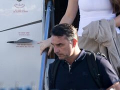 La justicia federal le ordenó al gobierno que preserve las imágenes de la salida del país de Flávio Bolsonaro