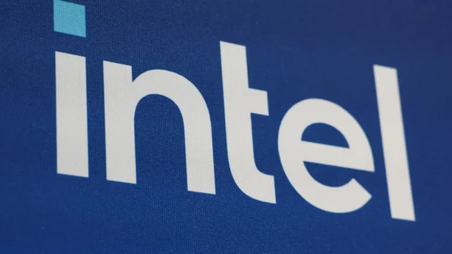 El peor día de Intel desde 1974: cayeron sus acciones 28,58%