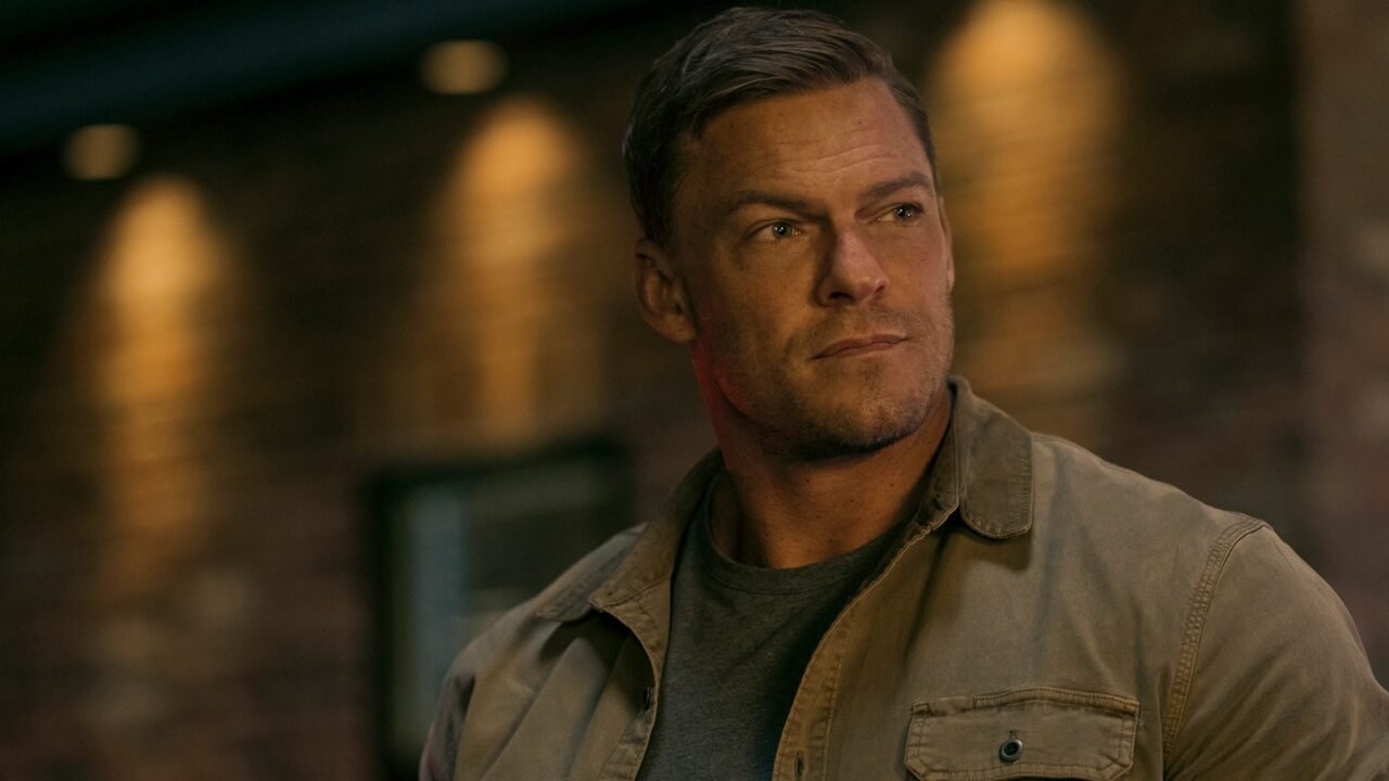 “Reacher” tendrá una sexta temporada y Alan Ritchson ya anunció su preferencia: “Es mi libro favorito”