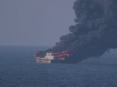 Estados Unidos destruyó un velero vinculado al régimen iraní que vigilaba a su Armada en el golfo de Omán