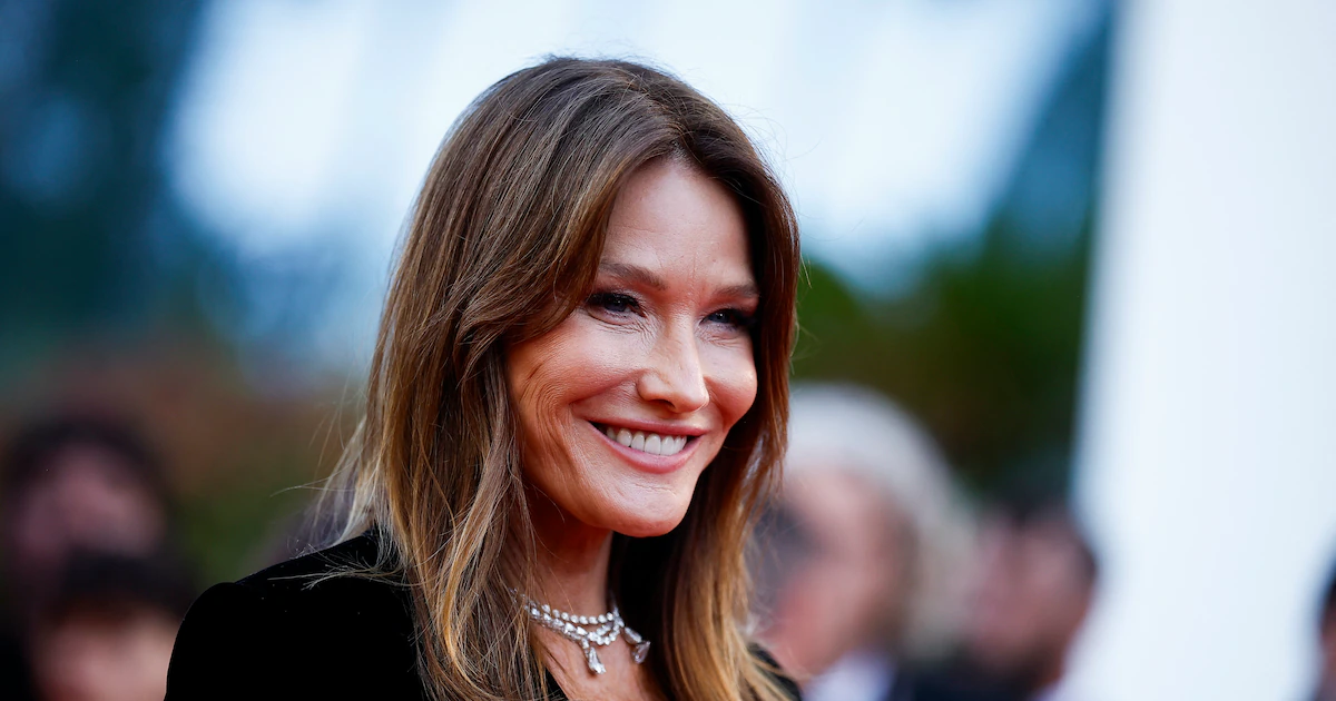 Carla Bruni habló de su lucha contra el alcohol: “No me he librado del todo de mis adicciones”