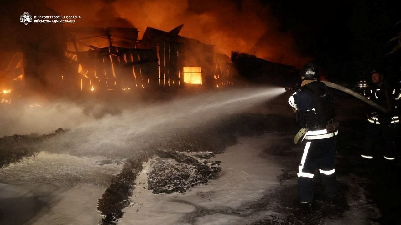 Moscú amenazó con intensificar sus ataques contra Ucrania tras los dichos de Zelensky sobre bombardear refinerías rusas