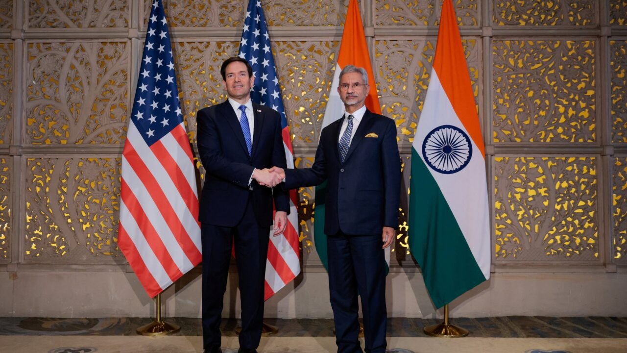 Marco Rubio afirmó en Mumbai que EEUU e India están cerca de cerrar un acuerdo comercial: qué pasará con el petróleo