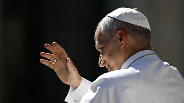 El papa León XIV fue operado con éxito para extirpar un nódulo pulmonar