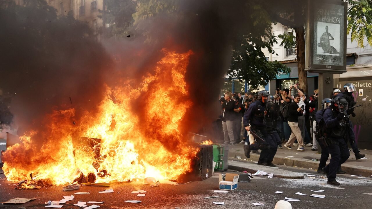 Las protestas estudiantiles reunieron a más de 266.000 personas en Francia y elevaron la presión sobre el Gobierno de Macron