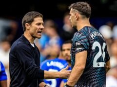 Xabi Alonso dio detalles de la evolución de Dibu Martínez