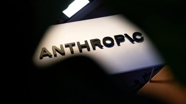 Anthropic desconectó a sus agentes de IA de internet tras descubrir que hackeaban sitios web