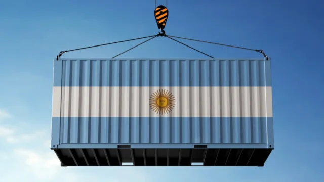 Las exportaciones de los últimos 12 meses superaron los USD 100.000 millones y la Argentina recupera participación en el total mundial