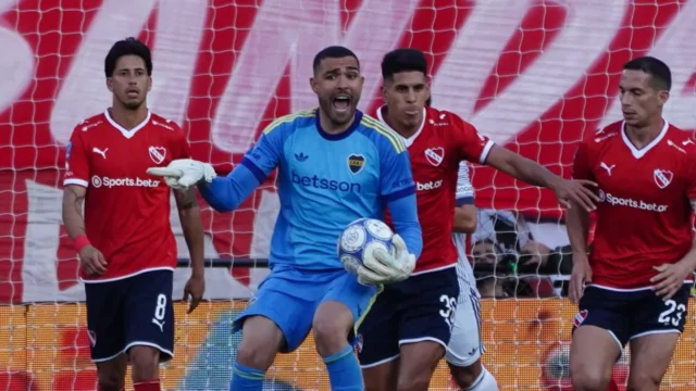 Leandro Paredes, rendido ante Álvaro Montero: «Hay arqueros para momentos importantes»
