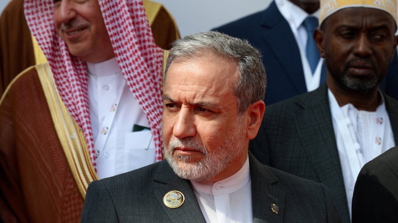 El régimen iraní descartó entregar su uranio enriquecido