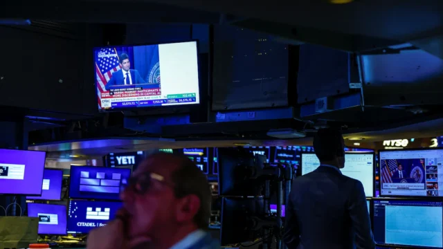 Las acciones tecnológicas vuelven a caer en Wall Street y arrastran a la baja a los activos de la Argentina