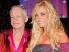 La viuda de Hugh Hefner revela a uno de los “mayores pervertidos” de la televisión que visitó la mansión Playboy