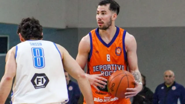 Deportivo Roca, dueño del clásico y único líder en el PreFederal de básquet