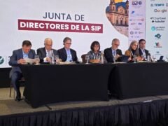 La SIP cuestionó el proyecto de Milei contra la “desinformación” y alertó por sus ataques a periodistas