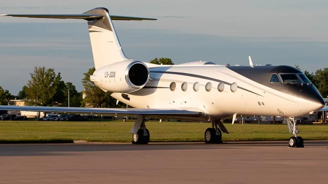 El vuelo de Flávio Bolsonaro desde Iguazú costó US0 mil y lo pagó un broker de Estados Unidos