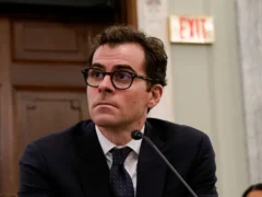 El jefe de Instagram asegura que el rechazo y el miedo a la IA van a empeorar en los próximos años