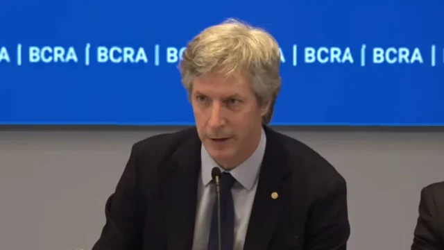 Bausili defendió la gestión del Banco Central por el manejo del oro