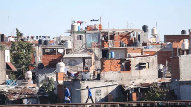 Los barrios populares se expandieron 57 km2 en la última década y juntos ya son más grandes que ciudades como Rosario
