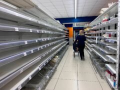 Una protesta de camioneros por el precio del diésel deja estanterías vacías en el sur de Italia