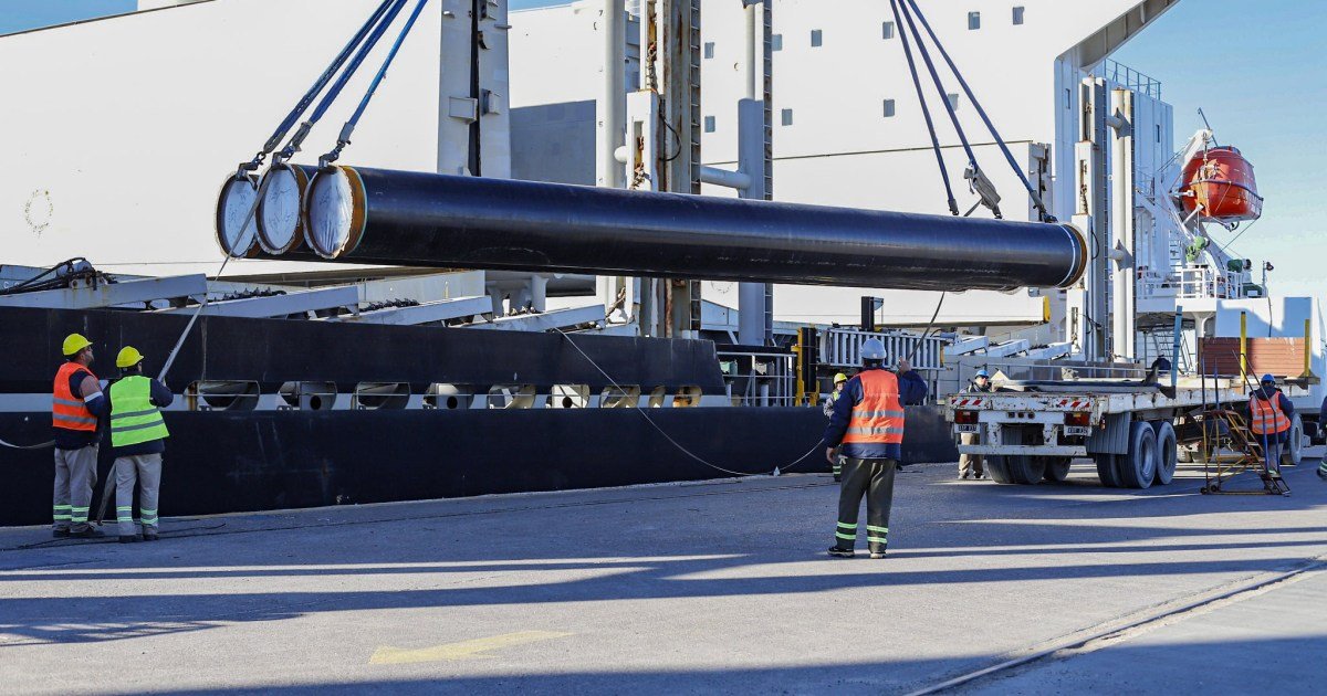 GNL en Río Negro: San Antonio Este recibe otros 6.324 caños para la construcción del Gasoducto San Matías